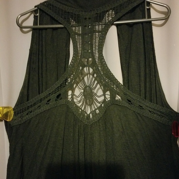 Black Vest - Picture 6 of 6